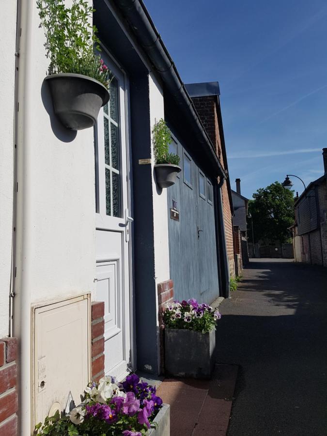 Appartamento La Tourterelle La Rivière-Saint-Sauveur Esterno foto