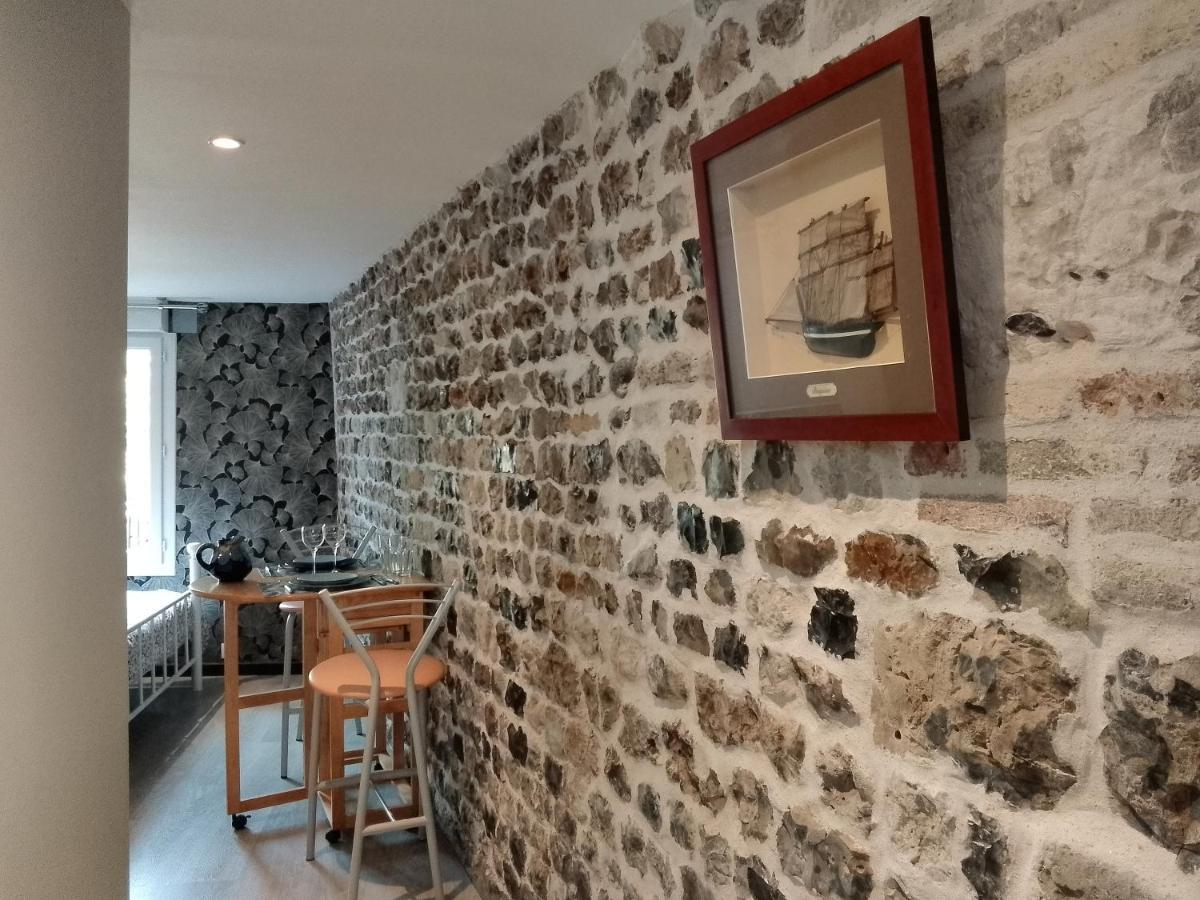 Appartamento La Tourterelle La Rivière-Saint-Sauveur Esterno foto